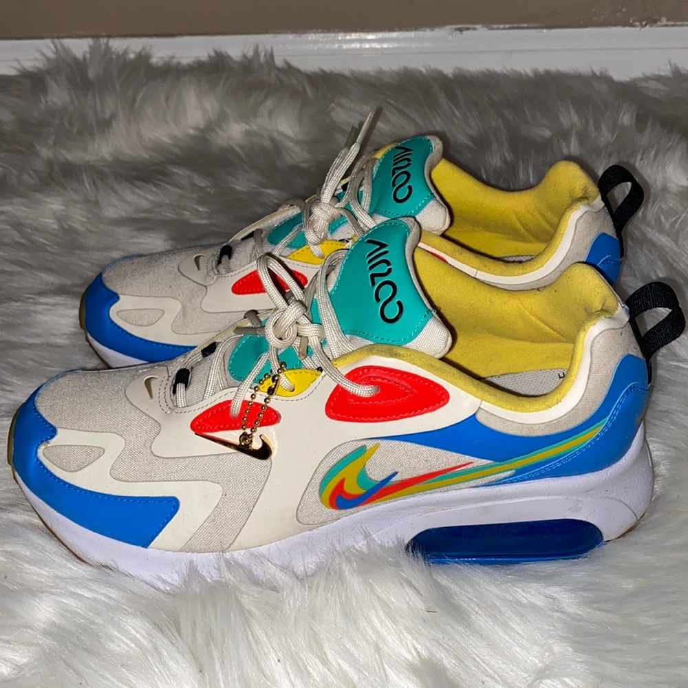 Nike Airmax 270 legend of Her limited ed. sneakers